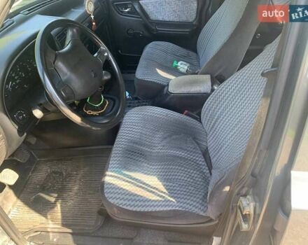 Сірий ГАЗ 3110 Волга, об'ємом двигуна 2.45 л та пробігом 130 тис. км за 1800 $, фото 3 на Automoto.ua