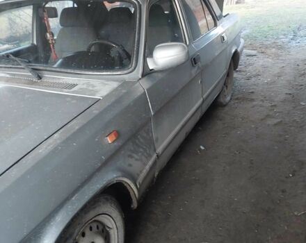 Серый ГАЗ 3110 Волга, объемом двигателя 2.4 л и пробегом 15 тыс. км за 700 $, фото 2 на Automoto.ua