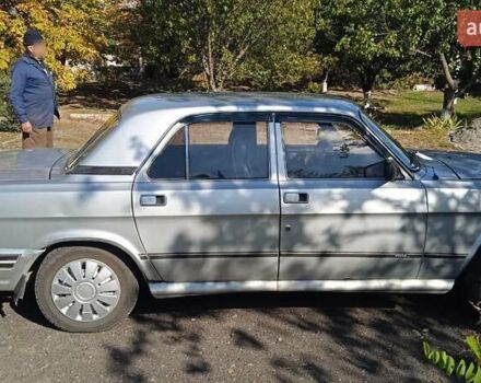 Серый ГАЗ 3110 Волга, объемом двигателя 2.45 л и пробегом 144 тыс. км за 2000 $, фото 3 на Automoto.ua