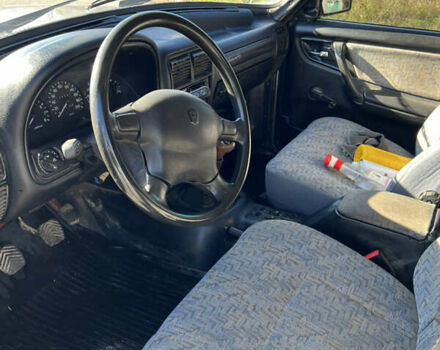 ГАЗ 3110 Волга 2003 у Летичеве на Automoto.ua Сірий ГАЗ 3110 Волга, об'ємом двигуна 2.4 л та пробігом 106 тис. км за 650 $, фото 8 на Automoto.ua