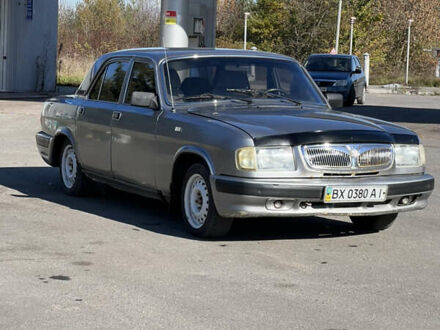 ГАЗ 3110 Волга 2003 у Летичеве на Automoto.ua Сірий ГАЗ 3110 Волга, об'ємом двигуна 2.4 л та пробігом 106 тис. км за 650 $, фото 1 на Automoto.ua