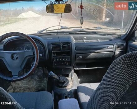 Синий ГАЗ 3110 Волга, объемом двигателя 2.45 л и пробегом 154 тыс. км за 400 $, фото 7 на Automoto.ua