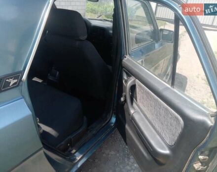Синий ГАЗ 3110 Волга, объемом двигателя 2.3 л и пробегом 156 тыс. км за 1300 $, фото 2 на Automoto.ua
