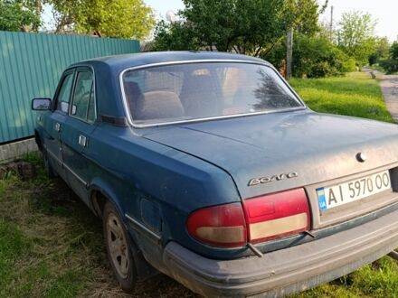ГАЗ 3110 Волга 2000 у Смеле на Automoto.ua Синій ГАЗ 3110 Волга, об'ємом двигуна 2.5 л та пробігом 233 тис. км за 500 $, фото 1 на Automoto.ua