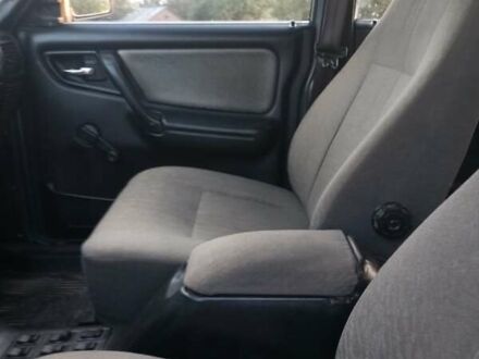 ГАЗ 3110 Волга 2003 у Черкасах на Automoto.ua Синій ГАЗ 3110 Волга, об'ємом двигуна 2.3 л та пробігом 132 тис. км за 1050 $, фото 1 на Automoto.ua