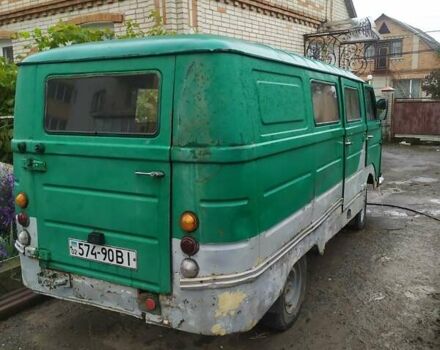 Зеленый ГАЗ 3110 Волга, объемом двигателя 2.45 л и пробегом 200 тыс. км за 500 $, фото 1 на Automoto.ua