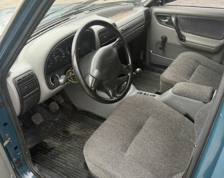 ГАЗ 3110 Волга 2000 в Белой Церкве на Automoto.ua Зеленый ГАЗ 3110 Волга, объемом двигателя 2.4 л и пробегом 96 тыс. км за 523 $, фото 13 на Automoto.ua