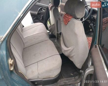 Зеленый ГАЗ 3110 Волга, объемом двигателя 2.5 л и пробегом 150 тыс. км за 1100 $, фото 5 на Automoto.ua