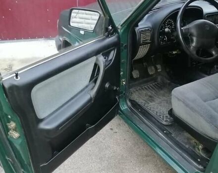 Зеленый ГАЗ 3110 Волга, объемом двигателя 2.4 л и пробегом 75 тыс. км за 2200 $, фото 9 на Automoto.ua