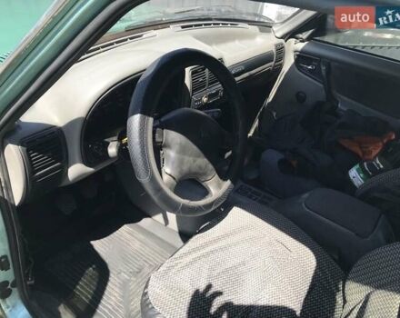 Зеленый ГАЗ 3110 Волга, объемом двигателя 2.3 л и пробегом 168 тыс. км за 1086 $, фото 2 на Automoto.ua