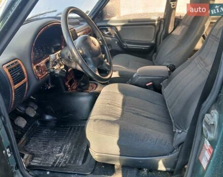 Зелений ГАЗ 3110 Волга, об'ємом двигуна 2.4 л та пробігом 280 тис. км за 1100 $, фото 5 на Automoto.ua