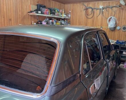 Зеленый ГАЗ 3110 Волга, объемом двигателя 2.4 л и пробегом 330 тыс. км за 1074 $, фото 4 на Automoto.ua