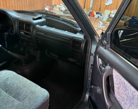 Зеленый ГАЗ 3110 Волга, объемом двигателя 2.4 л и пробегом 330 тыс. км за 1074 $, фото 3 на Automoto.ua