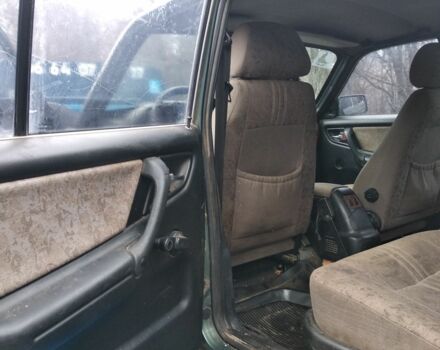 Зеленый ГАЗ 3110 Волга, объемом двигателя 2.3 л и пробегом 250 тыс. км за 616 $, фото 15 на Automoto.ua