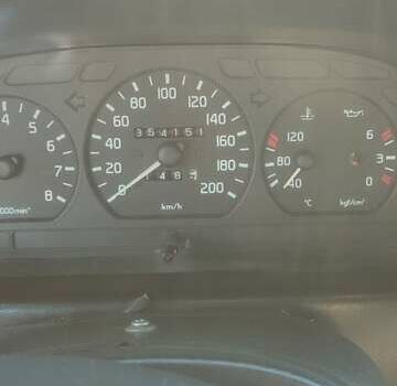 ГАЗ 3110 Волга 2004 в Дрогобыче на Automoto.ua Зеленый ГАЗ 3110 Волга, объемом двигателя 2.4 л и пробегом 354 тыс. км за 1000 $, фото 1 на Automoto.ua