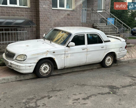 Белый ГАЗ 31105 Волга, объемом двигателя 2.43 л и пробегом 92 тыс. км за 1300 $, фото 2 на Automoto.ua