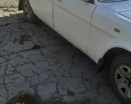 Белый ГАЗ 31105 Волга, объемом двигателя 2.3 л и пробегом 280 тыс. км за 1300 $, фото 2 на Automoto.ua