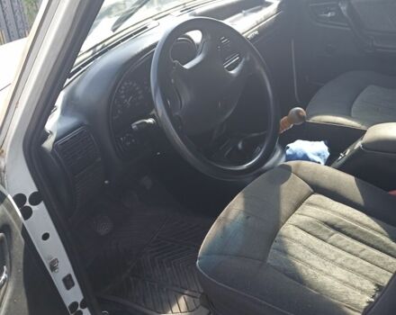 Белый ГАЗ 31105 Волга, объемом двигателя 2.3 л и пробегом 120 тыс. км за 850 $, фото 6 на Automoto.ua