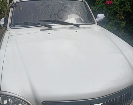 Белый ГАЗ 31105 Волга, объемом двигателя 2.3 л и пробегом 76 тыс. км за 2000 $, фото 1 на Automoto.ua