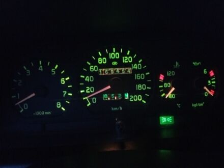 ГАЗ 31105 Волга 2004 в Переяславе-Хмельницком на Automoto.ua Белый ГАЗ 31105 Волга, объемом двигателя 2.3 л и пробегом 169 тыс. км за 1000 $, фото 1 на Automoto.ua