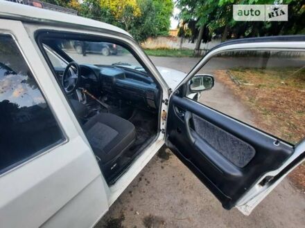 ГАЗ 31105 2005 у Радомышле на Automoto.ua Білий ГАЗ 31105, об'ємом двигуна 2.5 л та пробігом 20 тис. км за 699 $, фото 1 на Automoto.ua