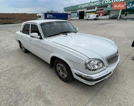 Белый ГАЗ 31105 Волга, объемом двигателя 2.3 л и пробегом 185 тыс. км за 1550 $, фото 1 на Automoto.ua