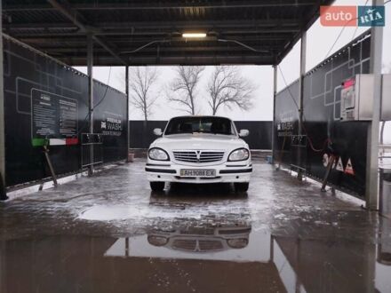 ГАЗ 31105 Волга 2006 в Днепре (Днепропетровске) на Automoto.ua Белый ГАЗ 31105 Волга, объемом двигателя 2.4 л и пробегом 313 тыс. км за 1400 $, фото 1 на Automoto.ua