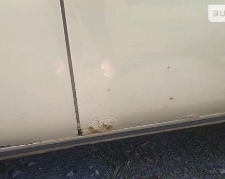 Бежевый ГАЗ 31105 Волга, объемом двигателя 2.3 л и пробегом 240 тыс. км за 700 $, фото 4 на Automoto.ua