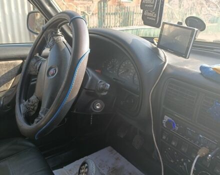 Черный ГАЗ 31105 Волга, объемом двигателя 0 л и пробегом 200 тыс. км за 829 $, фото 4 на Automoto.ua