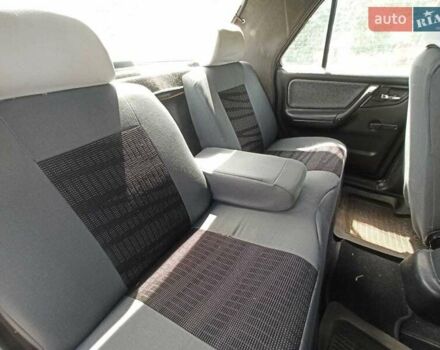 Черный ГАЗ 31105 Волга, объемом двигателя 2.43 л и пробегом 243 тыс. км за 1067 $, фото 4 на Automoto.ua