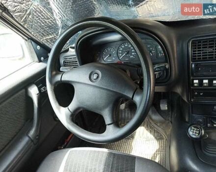 Черный ГАЗ 31105 Волга, объемом двигателя 2.43 л и пробегом 243 тыс. км за 1067 $, фото 5 на Automoto.ua