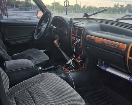 Чорний ГАЗ 31105 Волга, об'ємом двигуна 2.3 л та пробігом 250 тис. км за 1200 $, фото 8 на Automoto.ua