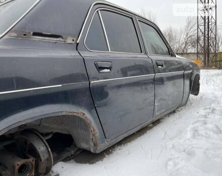 Черный ГАЗ 31105 Волга, объемом двигателя 2.29 л и пробегом 639 тыс. км за 233 $, фото 4 на Automoto.ua