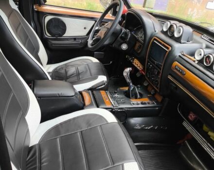 Черный ГАЗ 31105 Волга, объемом двигателя 2.3 л и пробегом 156 тыс. км за 300000 $, фото 3 на Automoto.ua