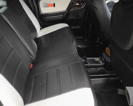 Черный ГАЗ 31105 Волга, объемом двигателя 2.3 л и пробегом 156 тыс. км за 300000 $, фото 2 на Automoto.ua