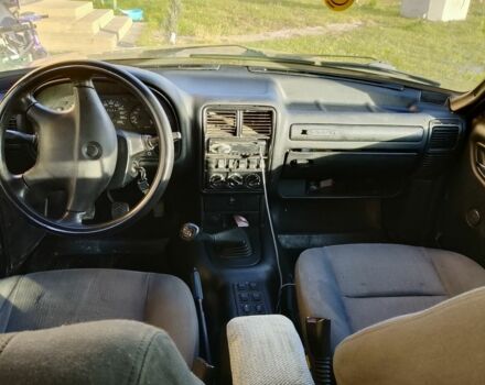 Черный ГАЗ 31105 Волга, объемом двигателя 2.3 л и пробегом 226 тыс. км за 1854 $, фото 6 на Automoto.ua