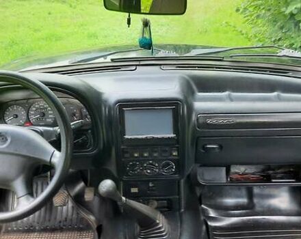 Черный ГАЗ 31105 Волга, объемом двигателя 2.3 л и пробегом 200 тыс. км за 2100 $, фото 8 на Automoto.ua