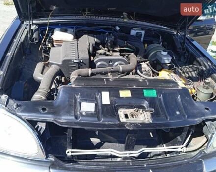 Черный ГАЗ 31105 Волга, объемом двигателя 2.43 л и пробегом 102 тыс. км за 3800 $, фото 4 на Automoto.ua