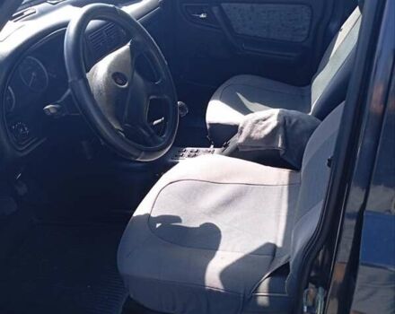 Черный ГАЗ 31105 Волга, объемом двигателя 2.43 л и пробегом 102 тыс. км за 3800 $, фото 1 на Automoto.ua