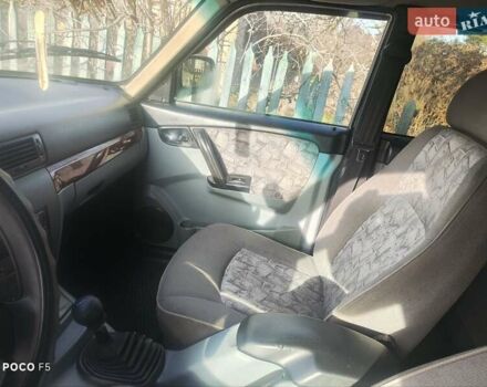 Чорний ГАЗ 31105 Волга, об'ємом двигуна 2.3 л та пробігом 230 тис. км за 1000 $, фото 7 на Automoto.ua