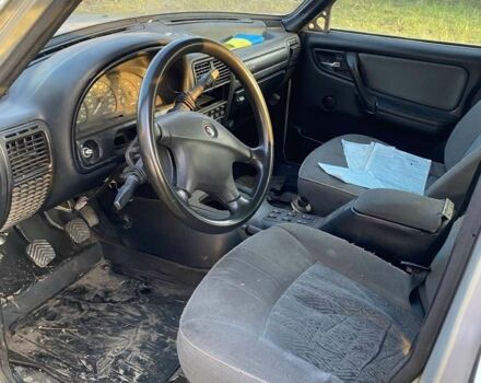 Серый ГАЗ 31105 Волга, объемом двигателя 0 л и пробегом 199 тыс. км за 477 $, фото 6 на Automoto.ua