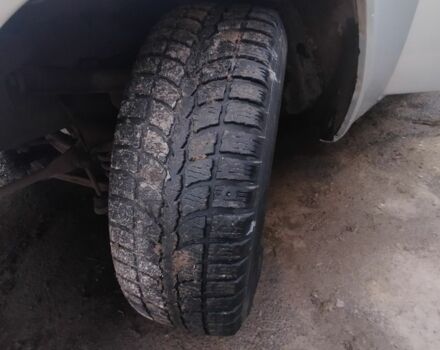 Серый ГАЗ 31105 Волга, объемом двигателя 2.4 л и пробегом 194 тыс. км за 600 $, фото 6 на Automoto.ua