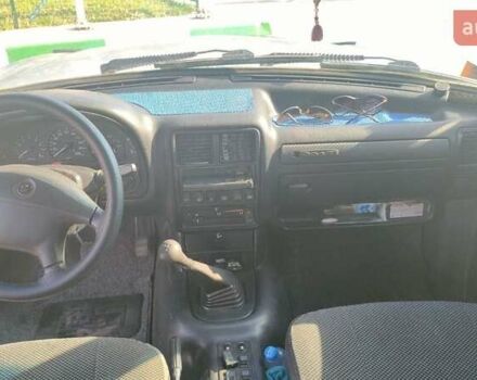 Серый ГАЗ 31105 Волга, объемом двигателя 2.3 л и пробегом 165 тыс. км за 1800 $, фото 6 на Automoto.ua