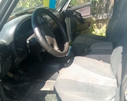 Сірий ГАЗ 31105 Волга, об'ємом двигуна 2.3 л та пробігом 300 тис. км за 1200 $, фото 4 на Automoto.ua