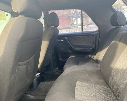Сірий ГАЗ 31105 Волга, об'ємом двигуна 2.3 л та пробігом 440 тис. км за 990 $, фото 13 на Automoto.ua
