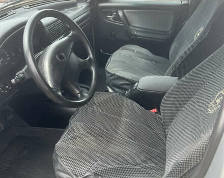 Серый ГАЗ 31105 Волга, объемом двигателя 2.3 л и пробегом 103 тыс. км за 2200 $, фото 5 на Automoto.ua