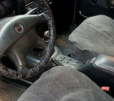 Сірий ГАЗ 31105 Волга, об'ємом двигуна 2.3 л та пробігом 400 тис. км за 1530 $, фото 1 на Automoto.ua