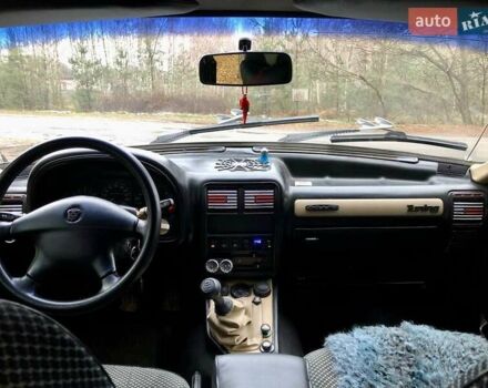 Серый ГАЗ 31105 Волга, объемом двигателя 2.5 л и пробегом 125 тыс. км за 1700 $, фото 6 на Automoto.ua