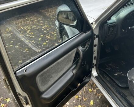 ГАЗ 31105 Волга 2005 у Петропавловке на Automoto.ua Сірий ГАЗ 31105 Волга, об'ємом двигуна 2.4 л та пробігом 176 тис. км за 1700 $, фото 4 на Automoto.ua