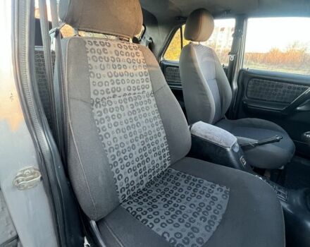 Сірий ГАЗ 31105 Волга, об'ємом двигуна 2.3 л та пробігом 125 тис. км за 2150 $, фото 11 на Automoto.ua